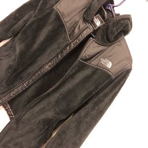 Black north face very used